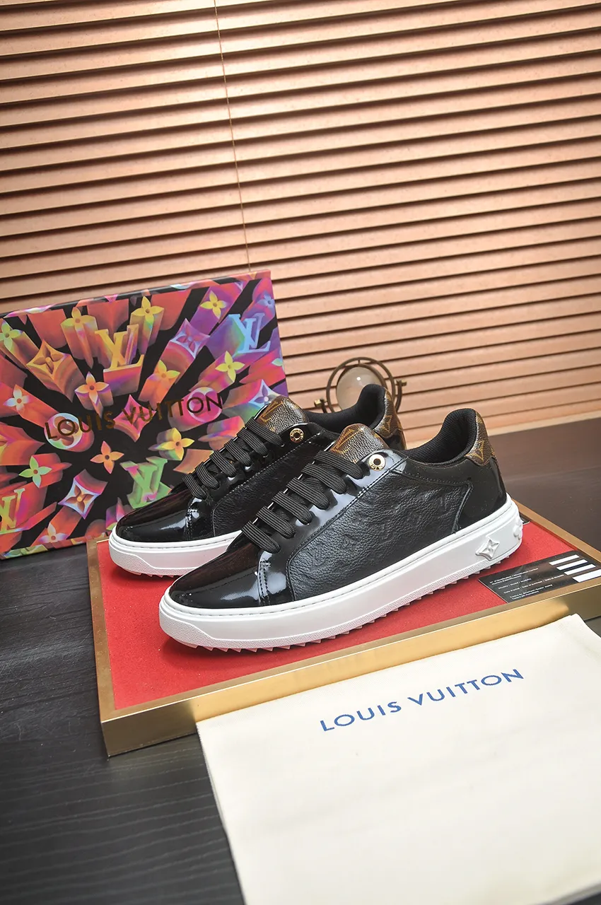 Men's shoes 💰540💶[LOUIS VUITTON] Original order price (water-dyed cowhide lining) new model 🍀LV Louis Vuitton * - top version of LV classic trendy shoes! Made of imported original cowhide, water-dyed cowhide lining, and original wear-resistant rubber outsole! High quality products! Code number 38-45 (45 is custom-made and cannot be returned or exchanged)
